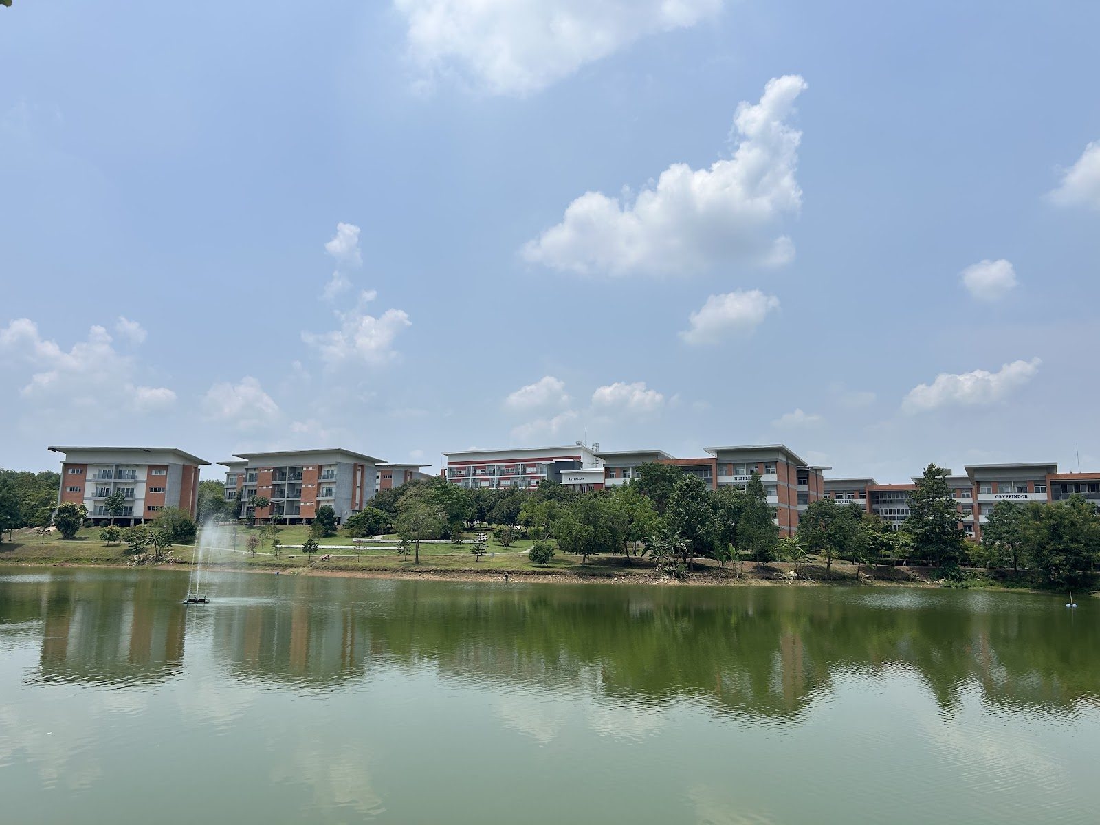 Kamnoetvidya Science Academy