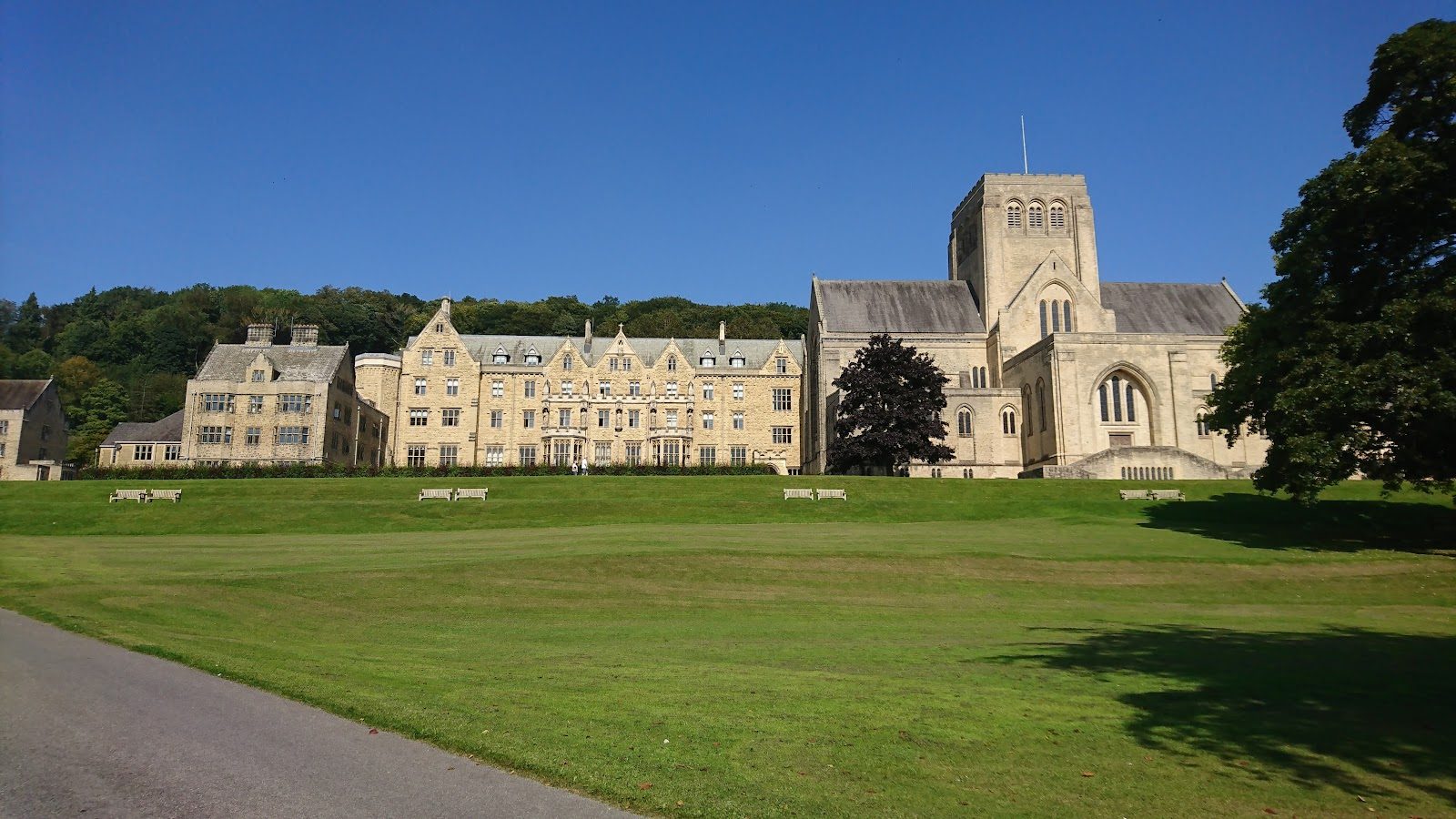 Ampleforth College