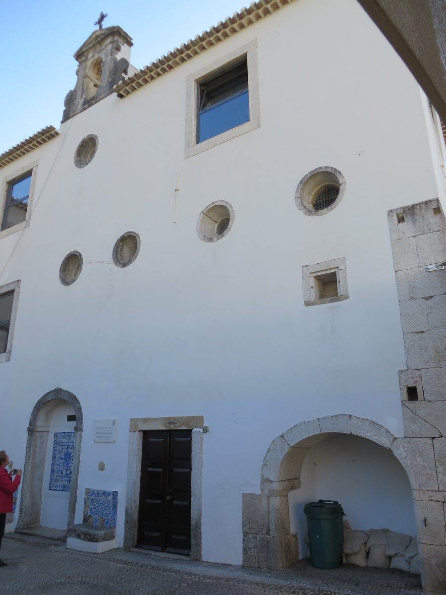 Oeiras International School