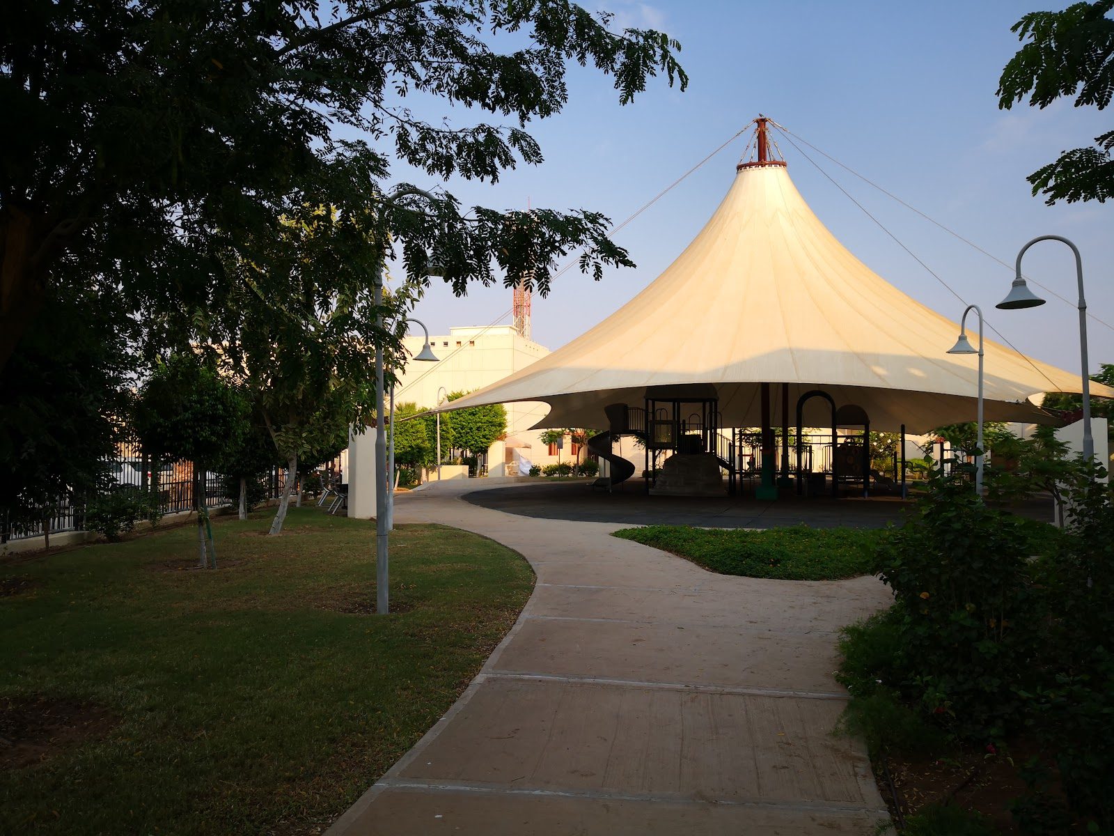 KAUST School