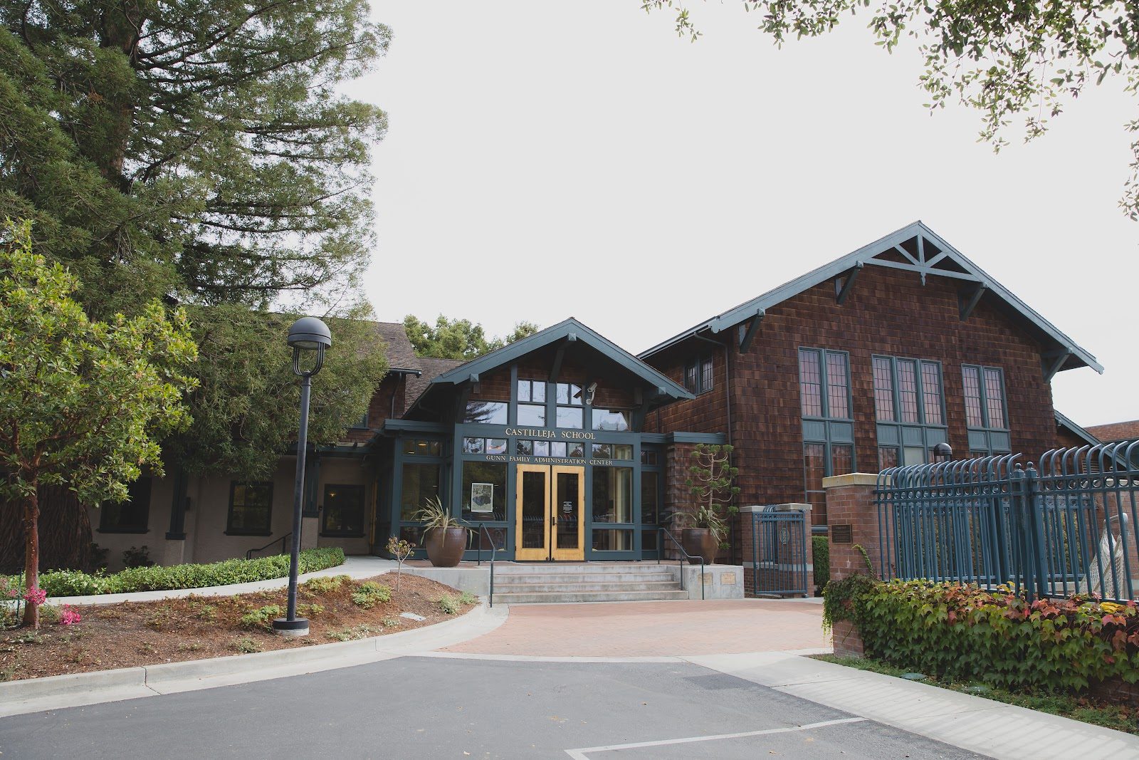 Castilleja School